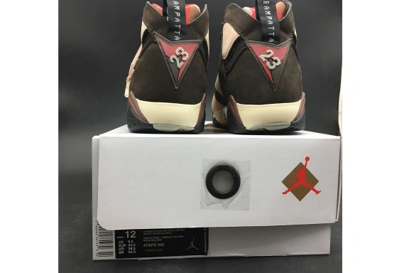 Patta Jordan 7 AT3375-200 Shimmer  AT3375-200 Retro 0519